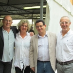 Von Links nach Rechts: der spanische Schriftsteller Juan Madrid, María Cristina Capanni, Amir Valle und der italienische Schriftsteller Nevio Galeati, während der Schwarzliteraturfestival "GialloLuna NeroNotte". Ravena, Italien, September 2012.