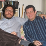 Mit dem kolumbianischen Schriftsteller Santiago Gamboa. Paris, Frankreich, 2008.