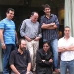 Semana Negra 2008. Posieren für Daniel Mordzinski neben anderen preisgekrönten Autoren. Gijón, Spanien, Juli 2008.