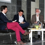 En el Encuentro “Zwischen Über-und Wi(e)der-Setzen”, con el profesor universitario Joachim Loy y el traductor alemán Karl Müller (derecha en la foto). Colonia, Alemania, julio 2013.