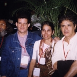 Mit den kubanischen Schriftstellern Guillermo Vidal, Aida Bahr und Senel Paz. Internationale Buchmesse in Guadalajara. Guadalajara, Mexico, 2002.