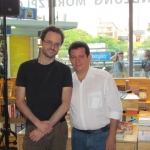 Mit dem italienischen Schriftsteller und Übersetzer Giovanni Agnoloni. Berlin, Deutschland, August 2011.