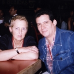 Con su agente literario, Ray Güde Mertin. Feria Internacional del Libro, Guadalajara, México, 2002.